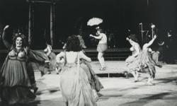 YE1989_10_PH011
