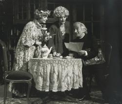 YE1989_12_PH012