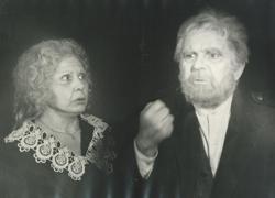 YE1990_01_PH001