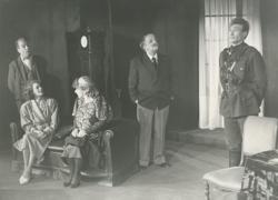 YE1990_03_PH004