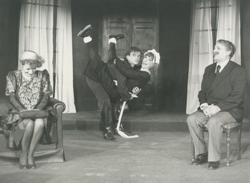 YE1990_03_PH009