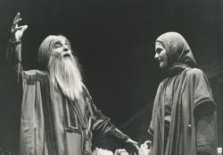 YE1990_07_PH010