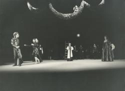 YE1990_08_PH007