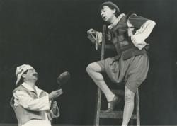 YE1990_08_PH010