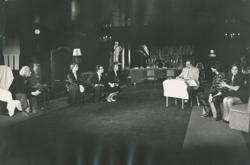 YE1990_13_PH012