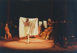 YE1992_08_PH004