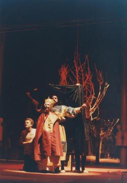 YE1992_08_PH006