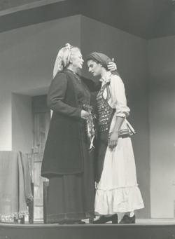 YE1992_10_PH016