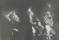 YE1992_11_PH012