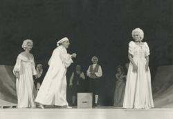 YE1993_12_PH003