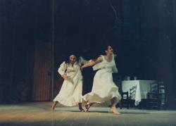 YE1996_02_PH001