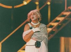 YE1996_05_PH006