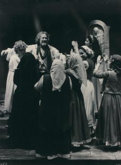 YE1998_05_PH016