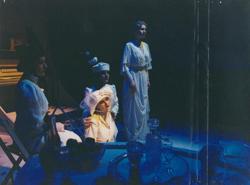YE1999_05_PH018