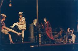 YE1999_06_PH013