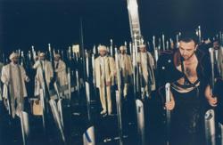 YE1999_10_PH001