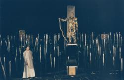YE1999_10_PH018