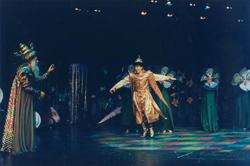 YE1999_15_PH022