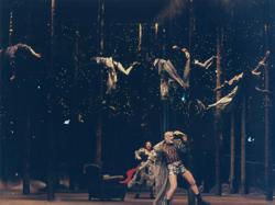YE1999_16_PH022