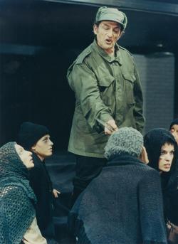 YE2000_01_PH007
