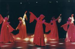 YE2001_10_PH013