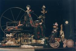 YE2003_03_PH033