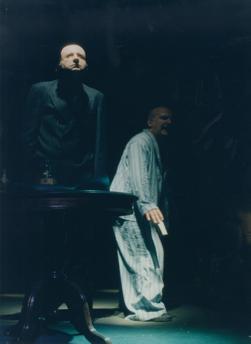 YE2003_05_PH009