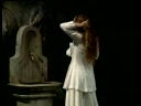 Ολόκληρη η παράσταση.