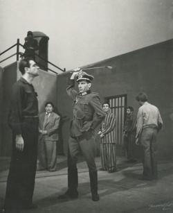 YE1945_07_PH001