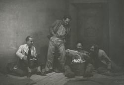 YE1945_07_PH011