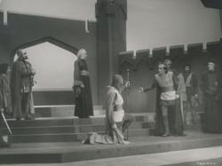 YE1947_04_PH003