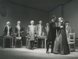 YE1954_04_PH001