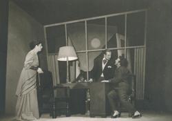 YE1956_13_PH002