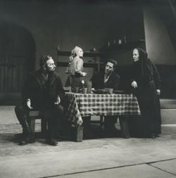 YE1968_01_PH005