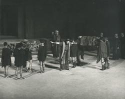 YE1969_06_PH007