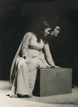 YE1971_17_PH013
