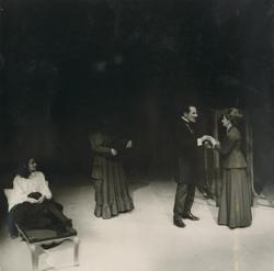 YE1971_19_PH002