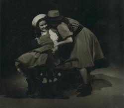YE1971_19_PH006