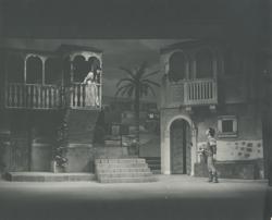 YE1983_01_PH008