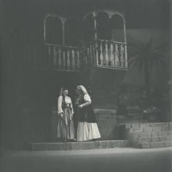 YE1983_01_PH013