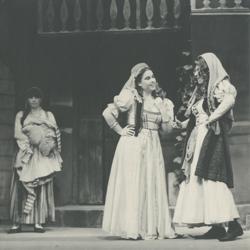 YE1983_01_PH018