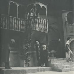 YE1983_01_PH019