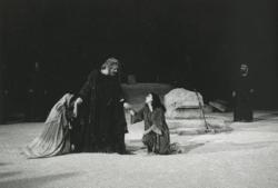 YE1989_11_PH006