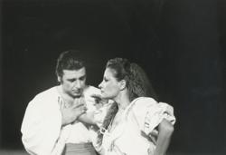 YE1990_11_PH018