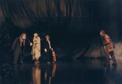 YE2005_11_PH002