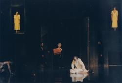YE2005_11_PH004