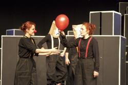 YE2010PL2053PH008